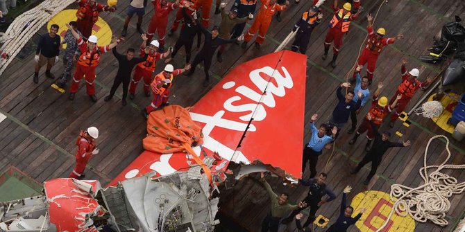 kronologi-20-jam-setelah-hilangnya-airasia-qz85010-rev-5